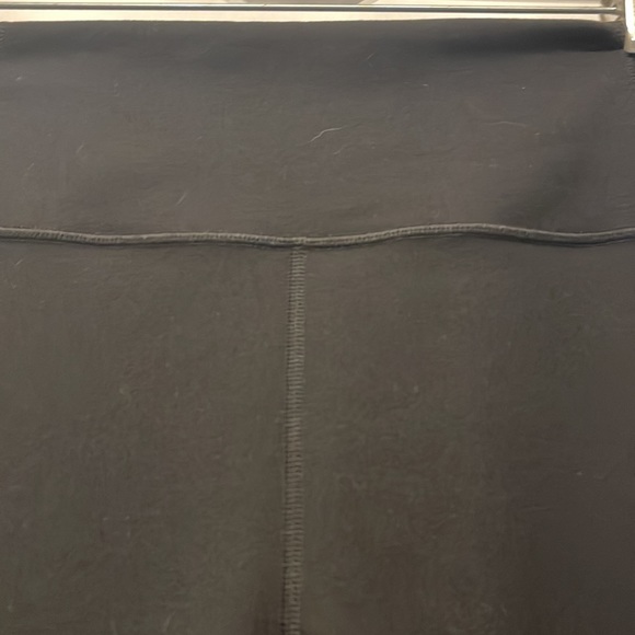 Victoria Secret knockout leggings - Picture 3 of 7